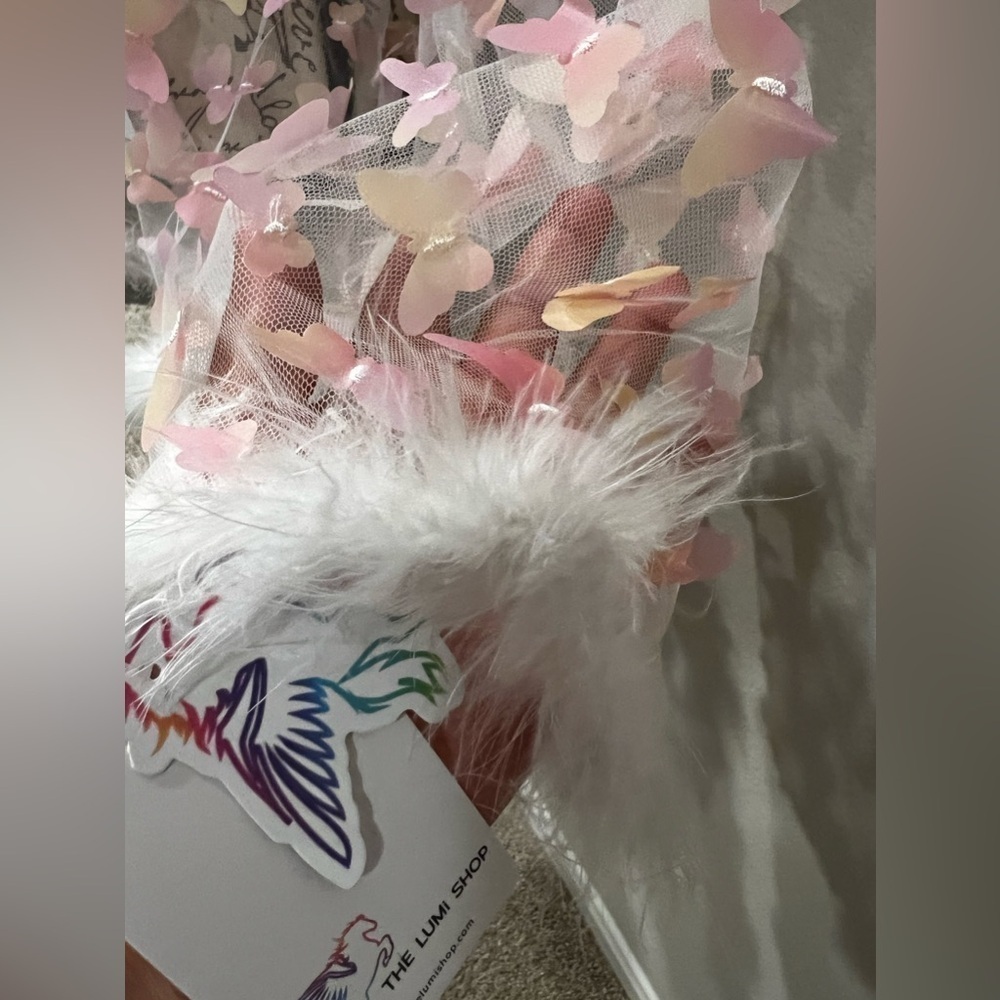 The LUMI Shop Pink Fuzzy 3D Butterfly Set L - Picture 8 of 9